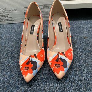Like New Nine West High Heels